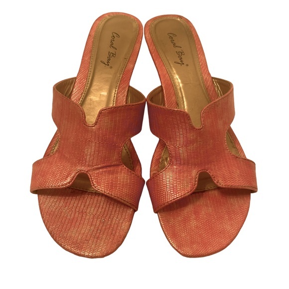 Coral Bay Wedge Shoe Size 7 1/2 Medium - Picture 1 of 6